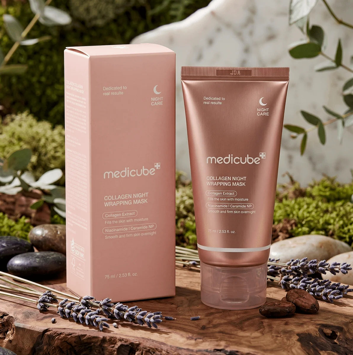 Medicube – מסכת קולגן ללילה למיצוק, לחות וזוהר